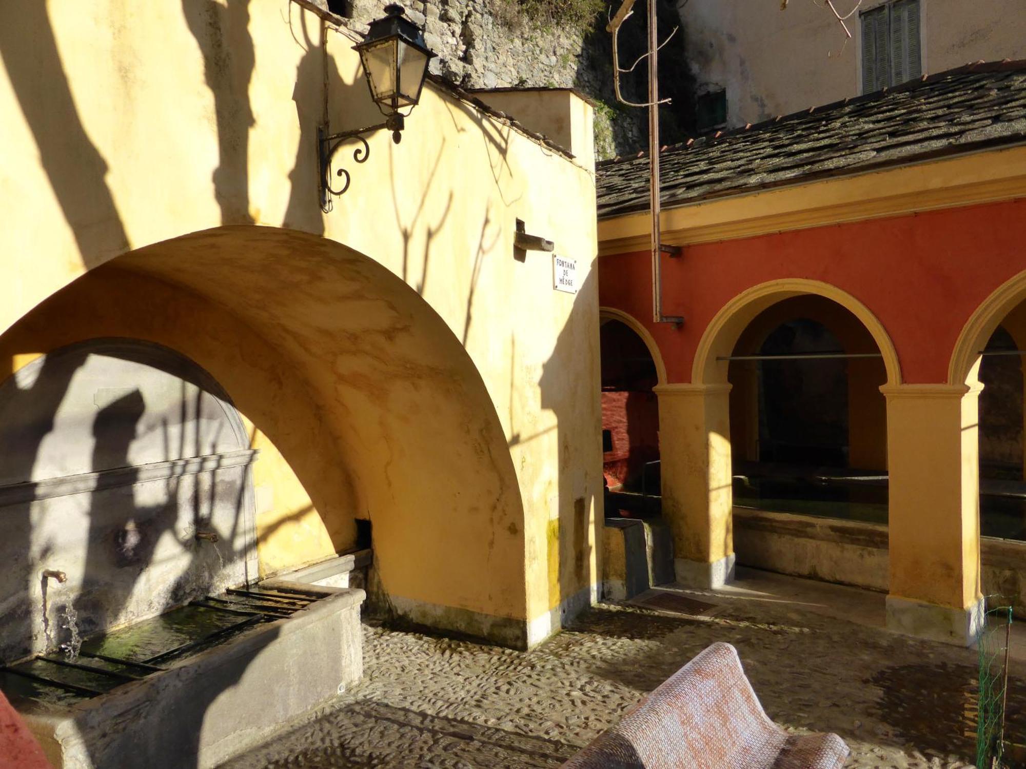Fontana De Medge Apartment Saorge Exterior foto
